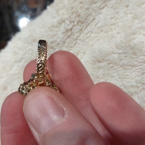 Peridot ring set in 10kt yellow gold - Picture 9 of 12